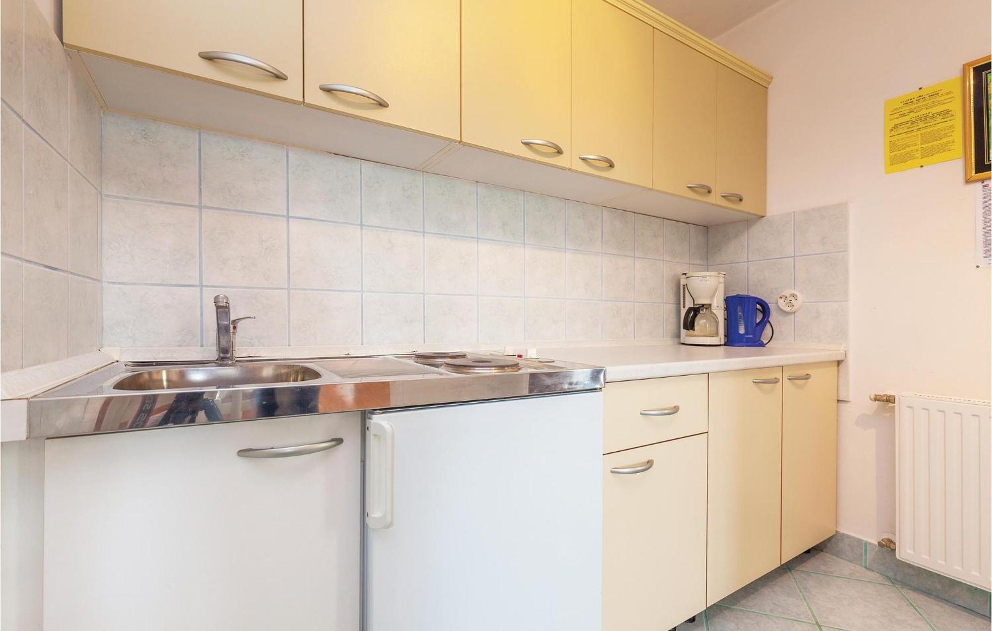 Stunning Apartment In Crikvenica With Wifi Екстер'єр фото